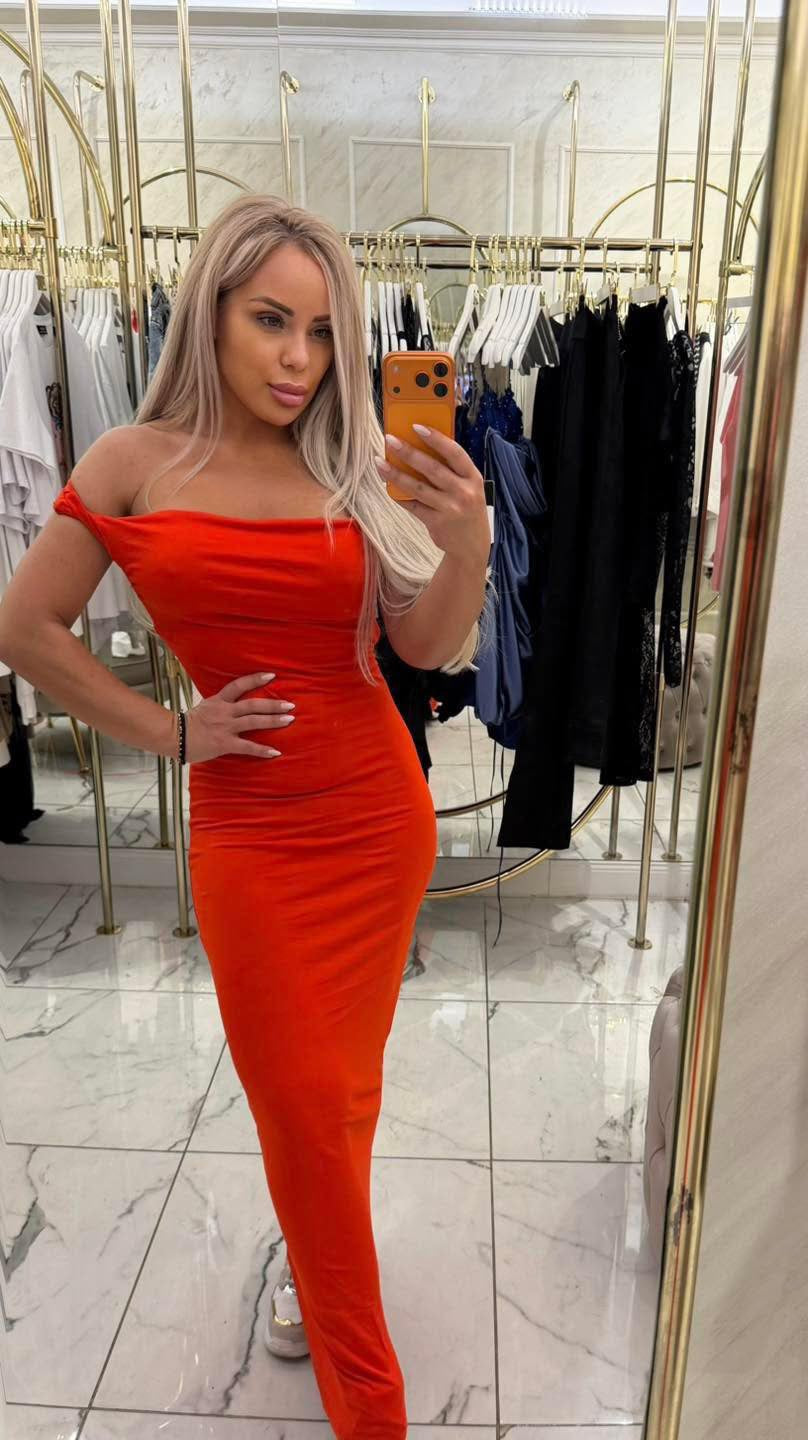 Рокля Scarlet