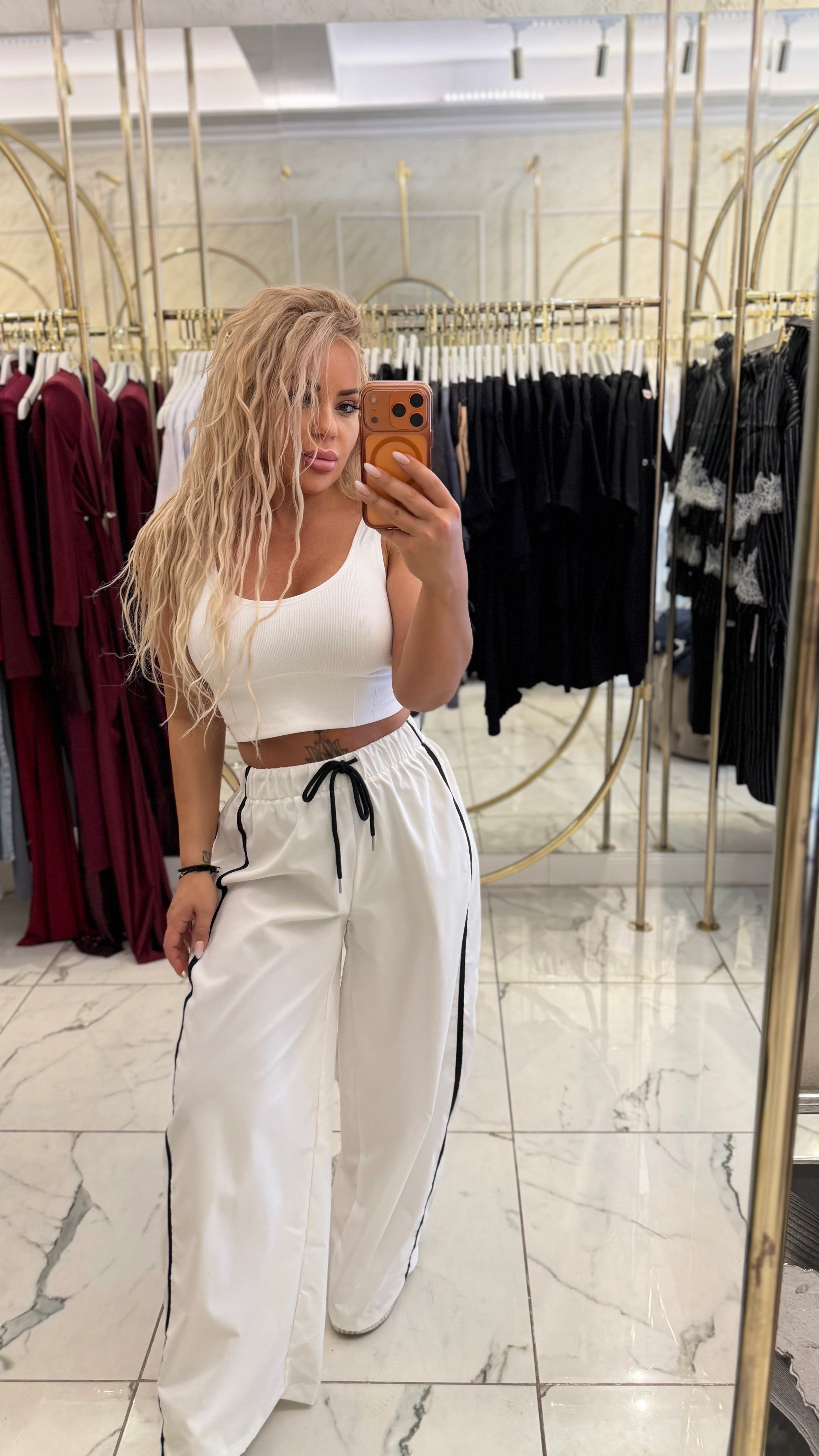 Топ Cloud Crop Luvéne
