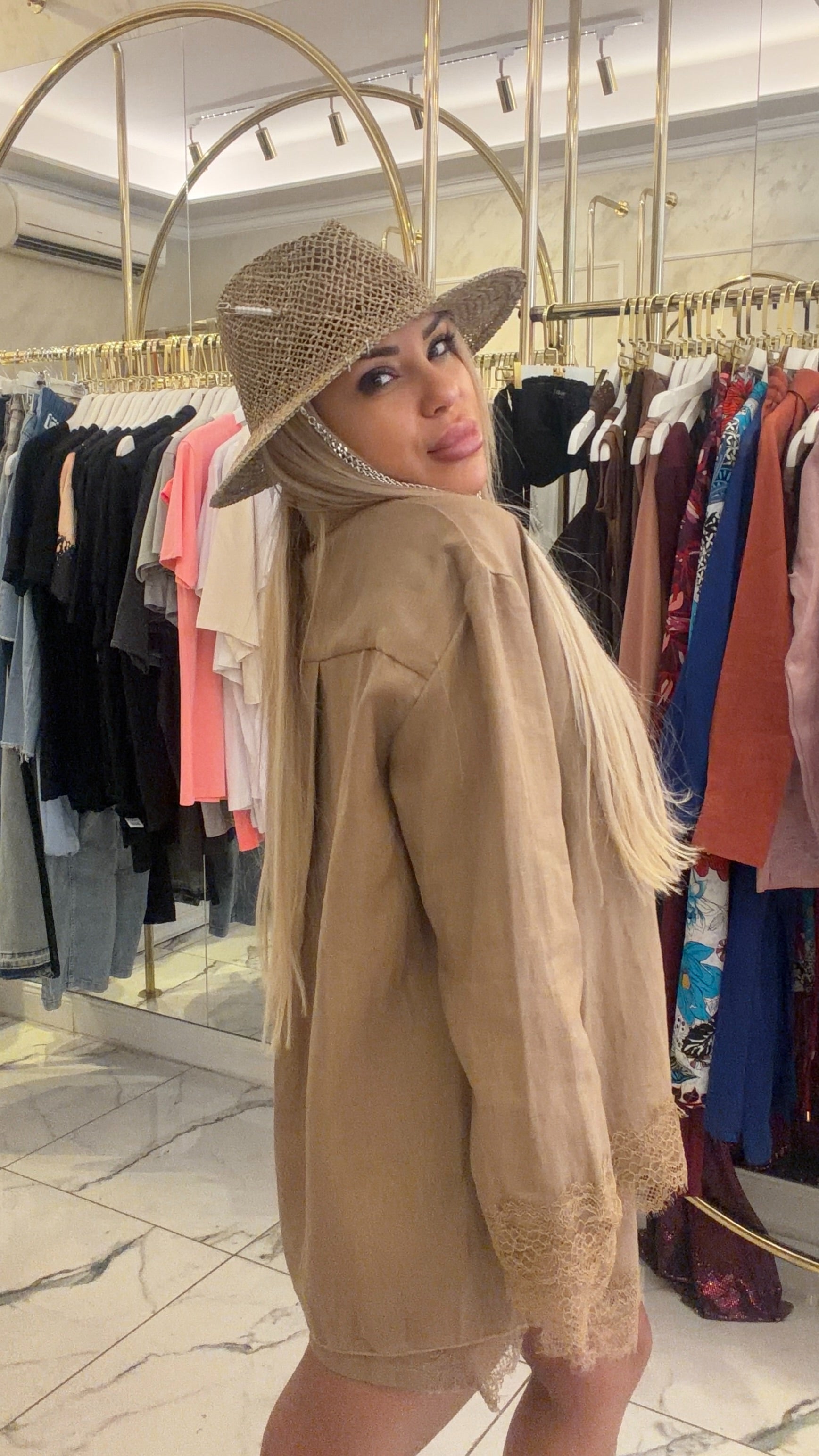 Риза Élise Linen Brown