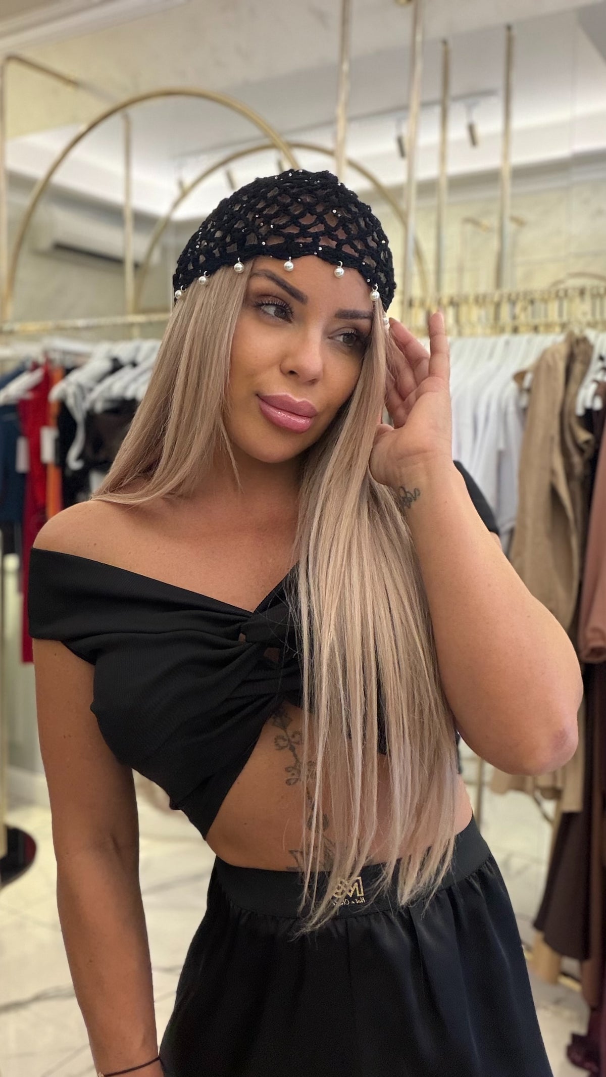 Топ Luvène Black