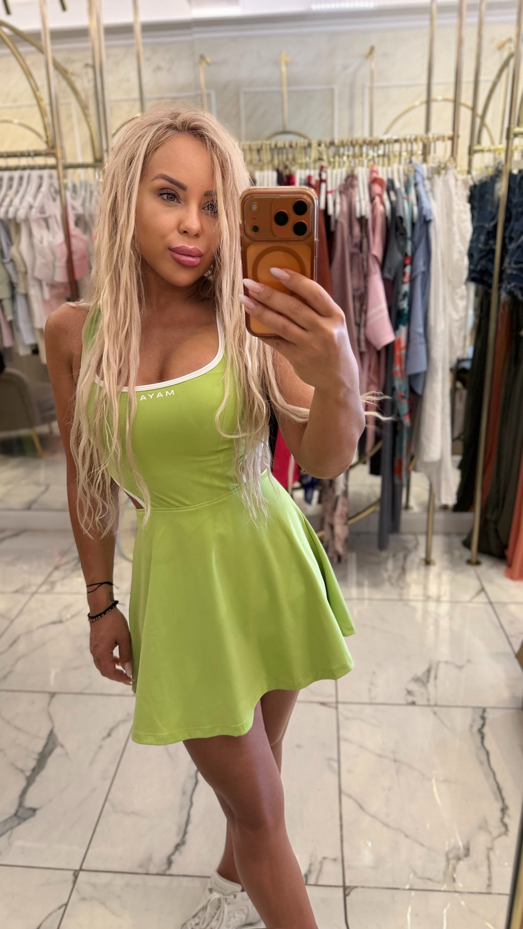 Спортна рокля с клинче Green